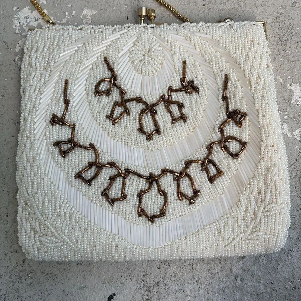 Vintage hand beaded bag - Picture 3 of 7